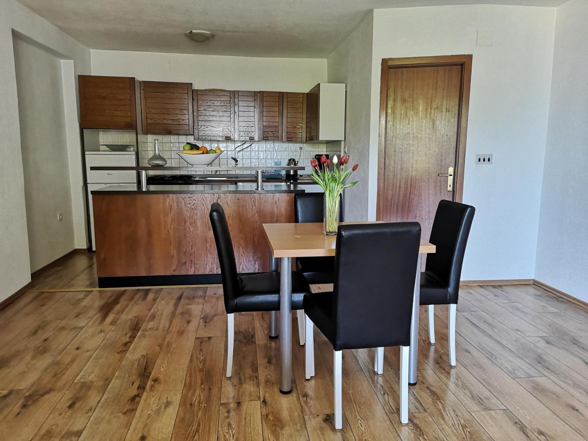 Apartmani Neva Makarska Exterior photo