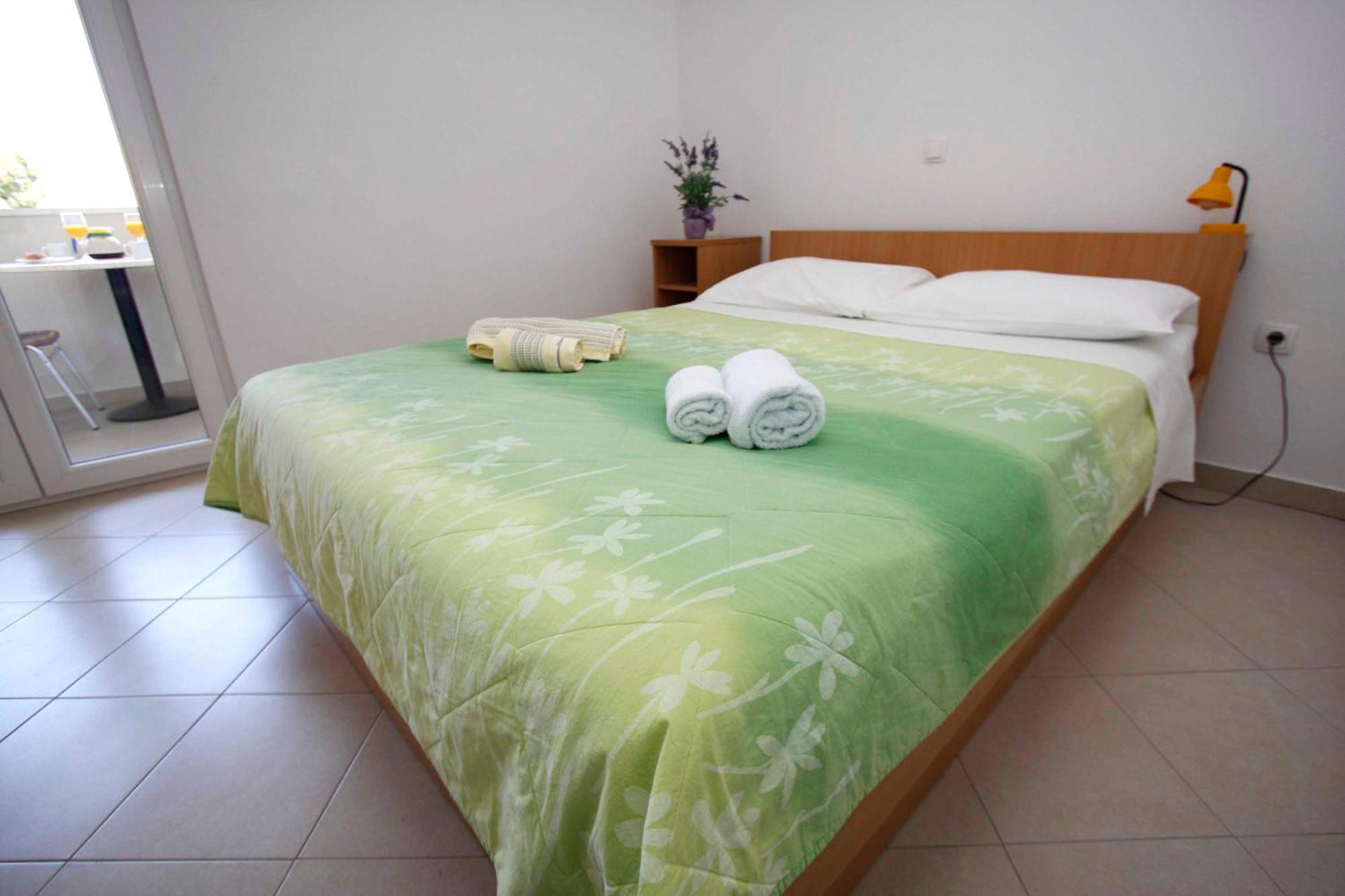 Apartmani Neva Makarska Exterior photo